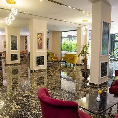 Risus Park Отель