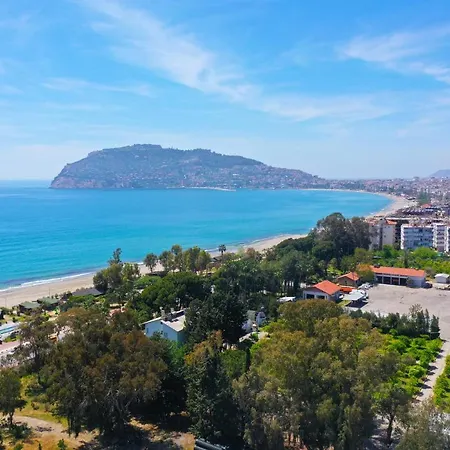 Hotel Risus Park 3*