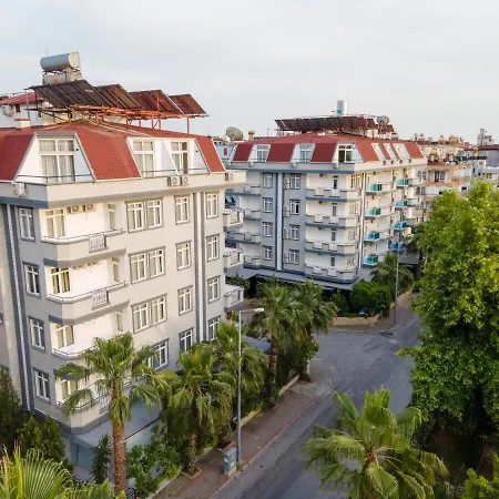 Hotel Risus Park 3*